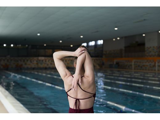 Pourquoi la natation est idéale pour soulager le mal de dos et les douleurs articulaires ?